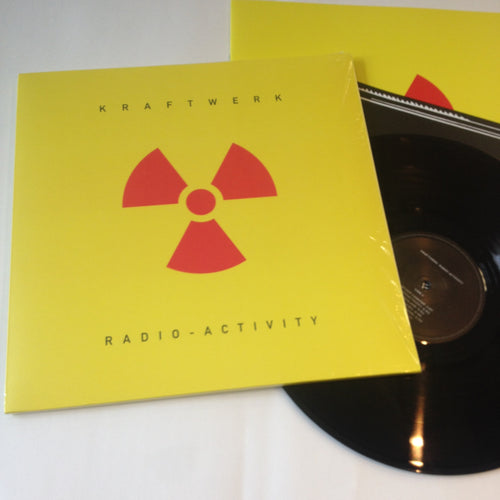Kraftwerk: Radio-activity 12