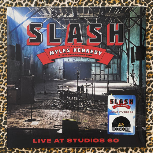 Slash: 4 (feat. Myles Kennedy and The Conspirators) 12