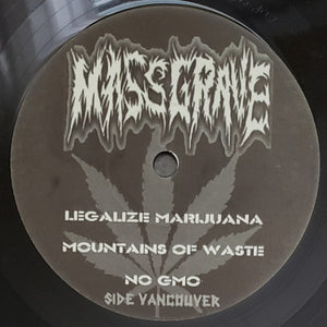 MassGrave / Warfair?: Endless Sprawl / Chasm Of Misfortune 7"