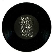 Seven Minutes Of Nausea / Intestinal Infection: Split 7"