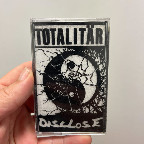 Totalitär / Disclose: Split cassette