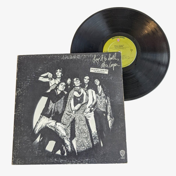 Alice Cooper: Love It To Death 12